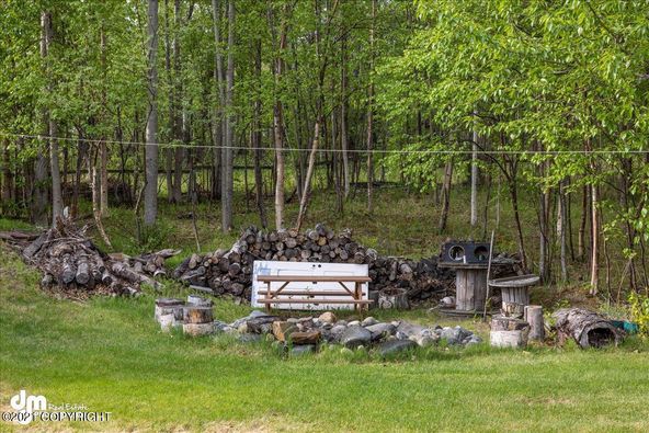 4001 E Ruth Dr, Wasilla, AK 99654